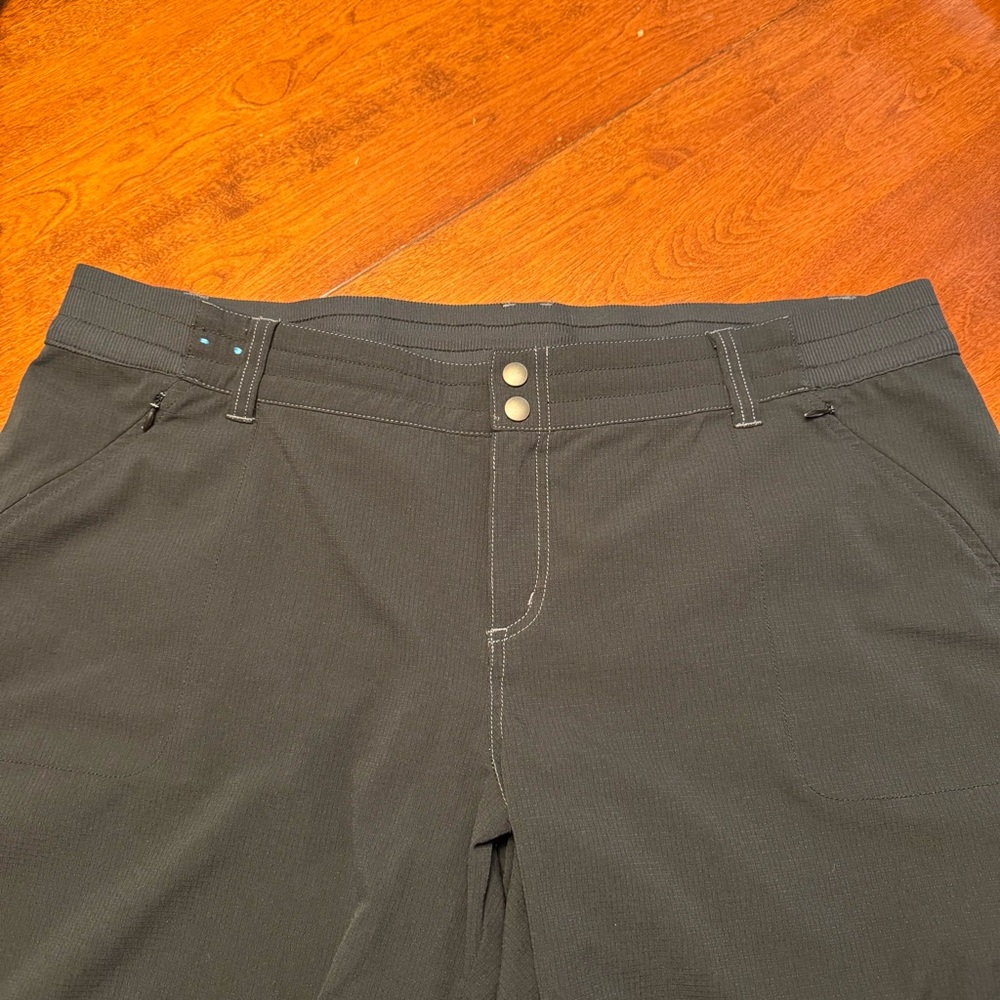 Kuhl Strattus Pant Black Hiking Outdoor Straight Leg Strech Nylon Ripstop-18W